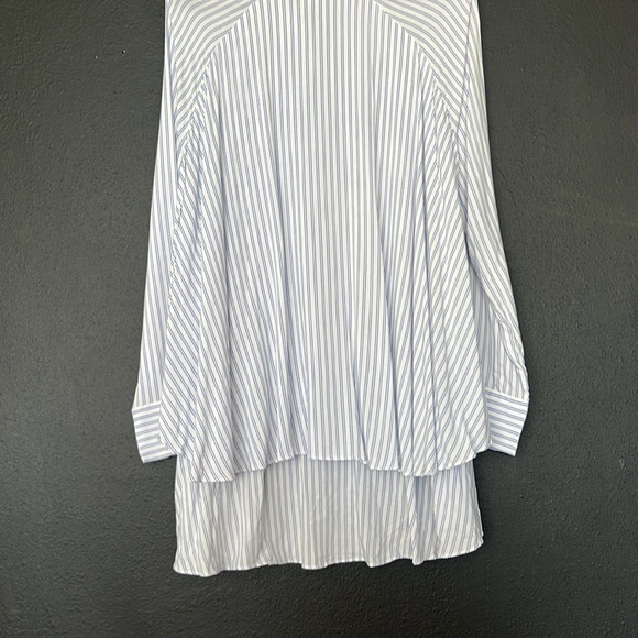 Everly Layered Button Down - Picture 5 of 6